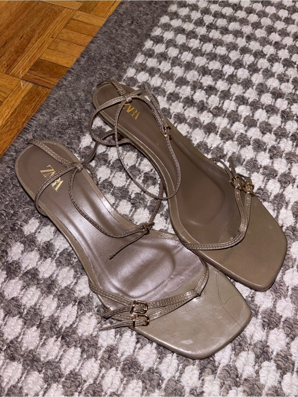 Zara kitten heels